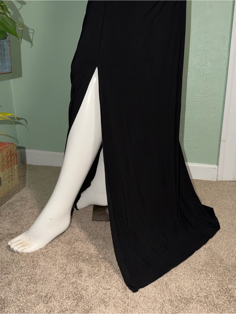 Laundry By Shelli Segal Black Long Sleeve Maxi Dress with Sequin Waist - Picture 9 of 12
